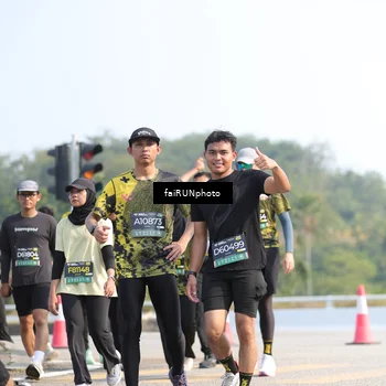 Runner Photo 6614765
