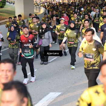 Runner Photo 6614862