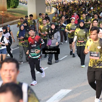 Runner Photo 6614871