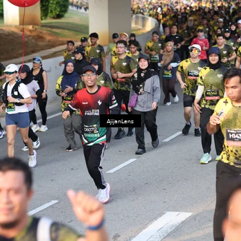 Runner Photo 6614879