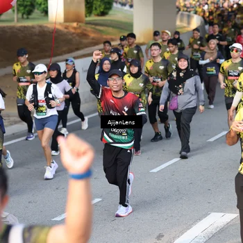 Runner Photo 6614884