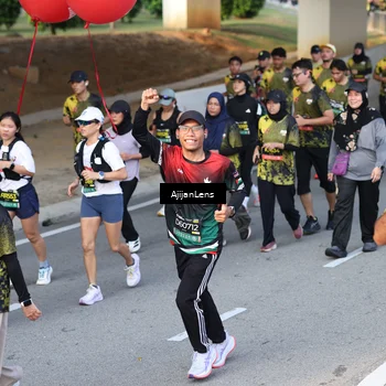 Runner Photo 6614890