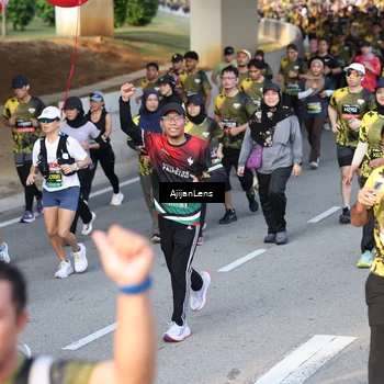 Runner Photo 6614893