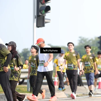 Runner Photo 6614898