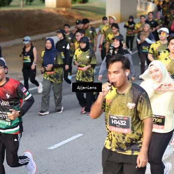 Runner Photo 6614909
