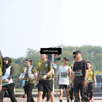 Runner Photo 6614987