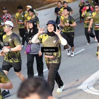 Runner Photo 6614995