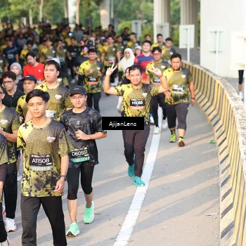 Runner Photo 6615044