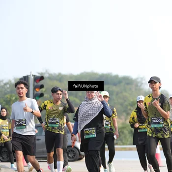 Runner Photo 6615050