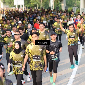 Runner Photo 6615062