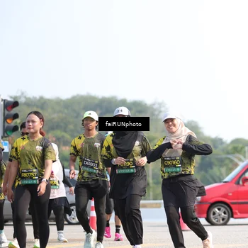 Runner Photo 6615065