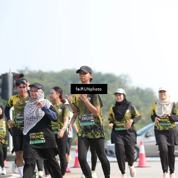Runner Photo 6615066