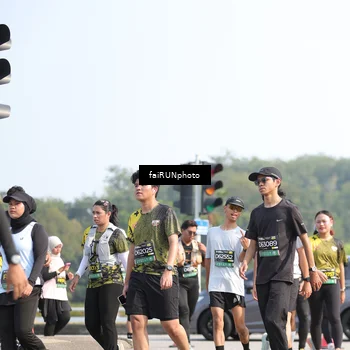 Runner Photo 6615072