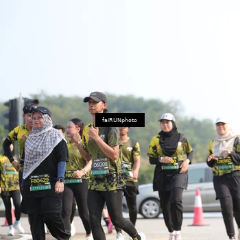 Runner Photo 6615081