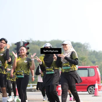 Runner Photo 6615103