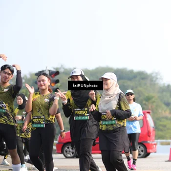 Runner Photo 6615116