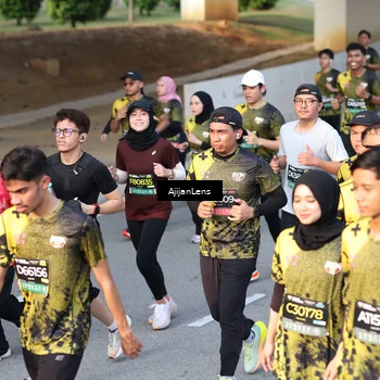 Runner Photo 6615118