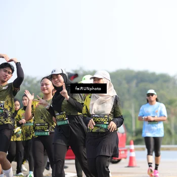 Runner Photo 6615119
