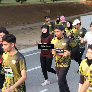 Runner Photo 6615143