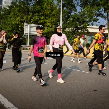 Runner Photo 6615152