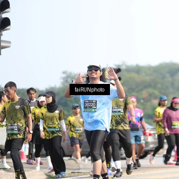 Runner Photo 6615164