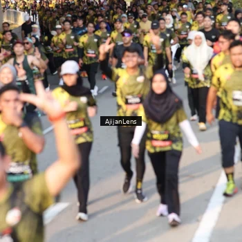 Runner Photo 6615181