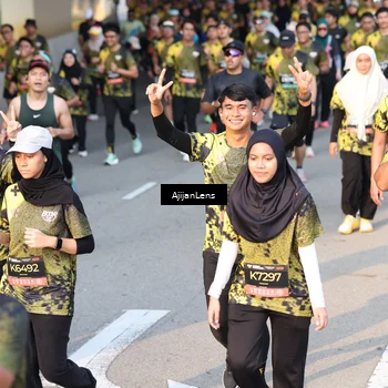 Runner Photo 6615213