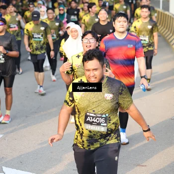 Runner Photo 6615231