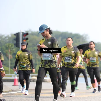 Runner Photo 6615263