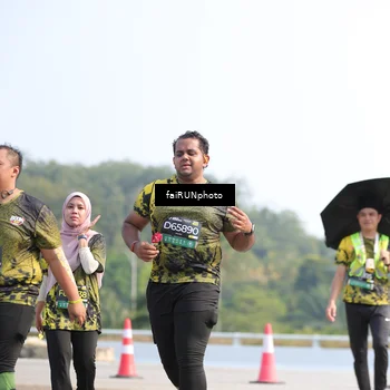 Runner Photo 6615268