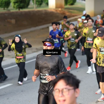 Runner Photo 6615282