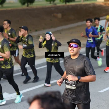 Runner Photo 6615283