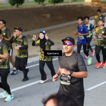 Runner Photo 6615285