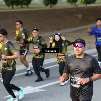 Runner Photo 6615299