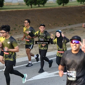 Runner Photo 6615307