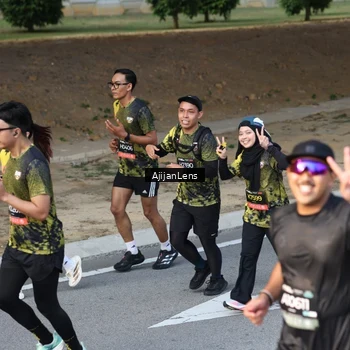 Runner Photo 6615311