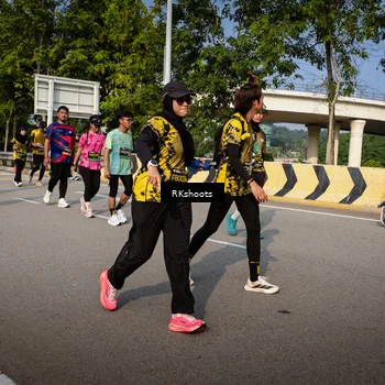 Runner Photo 6615374
