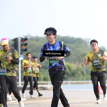 Runner Photo 6615418