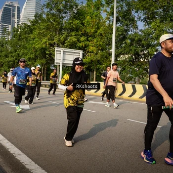 Runner Photo 6615442