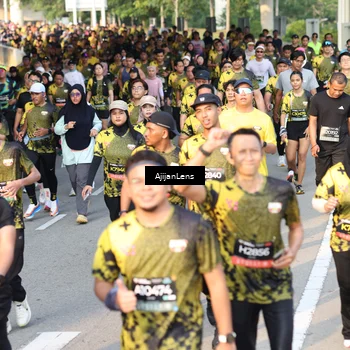 Runner Photo 6615445