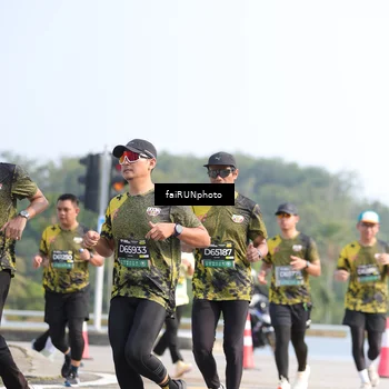 Runner Photo 6615462