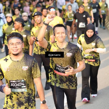 Runner Photo 6615478