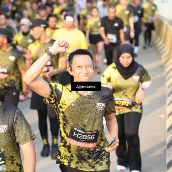 Runner Photo 6615479
