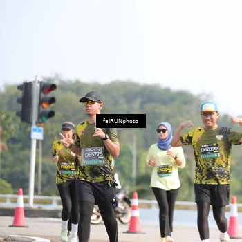 Runner Photo 6615519