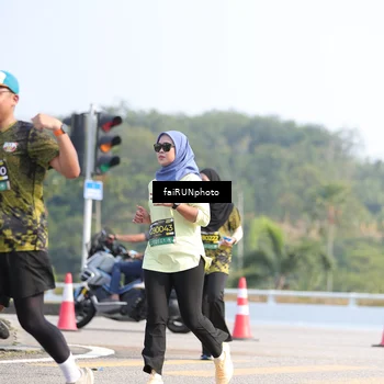 Runner Photo 6615530