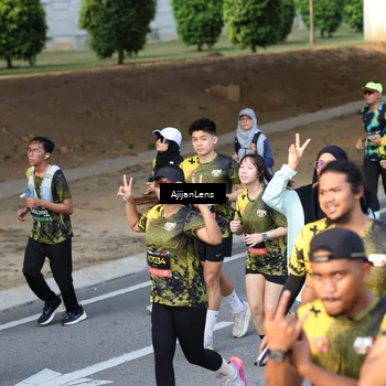 Runner Photo 6615572