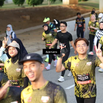 Runner Photo 6615595