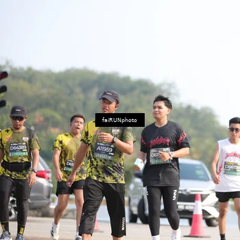 Runner Photo 6615660