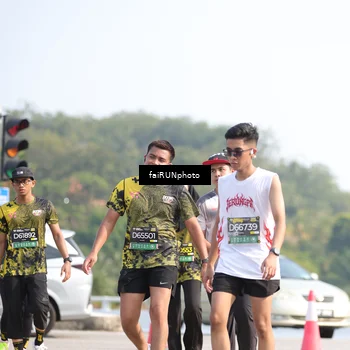 Runner Photo 6615681