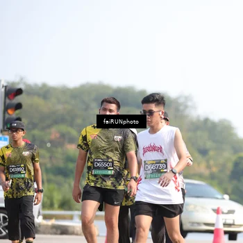 Runner Photo 6615693